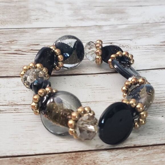 Vintage Bracelet - Black & Gold Tone Chunky Stretch Bracelet - Picture 4 of 4